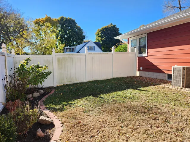 $235,000 | 902 Clausen Avenue, Albert Lea, MN 56007