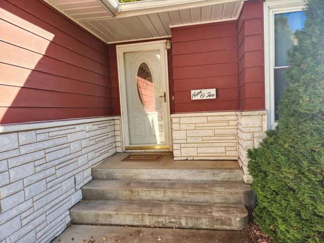 $240,000 | 902 Clausen Avenue, Albert Lea, MN 56007