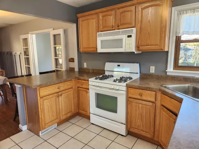 $240,000 | 902 Clausen Avenue, Albert Lea, MN 56007