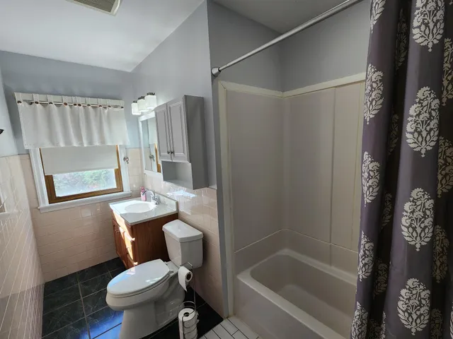 $235,000 | 902 Clausen Avenue, Albert Lea, MN 56007