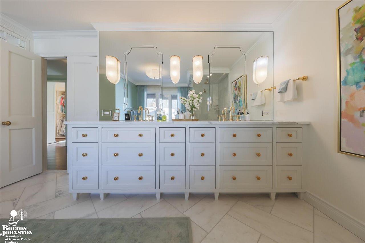 9 Stratton Place Grosse Pointe Shores, MI 48236 - Photo 42 of 68