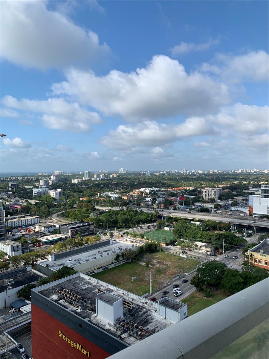 185 Southwest 7th Street, Unit 2202 Miami, FL 33130 - Photo 20 of 36 a view of a city