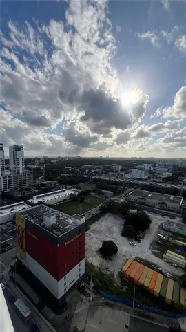 $612,000 | 185 Southwest 7th Street, Unit 2202, Miami, FL 33130