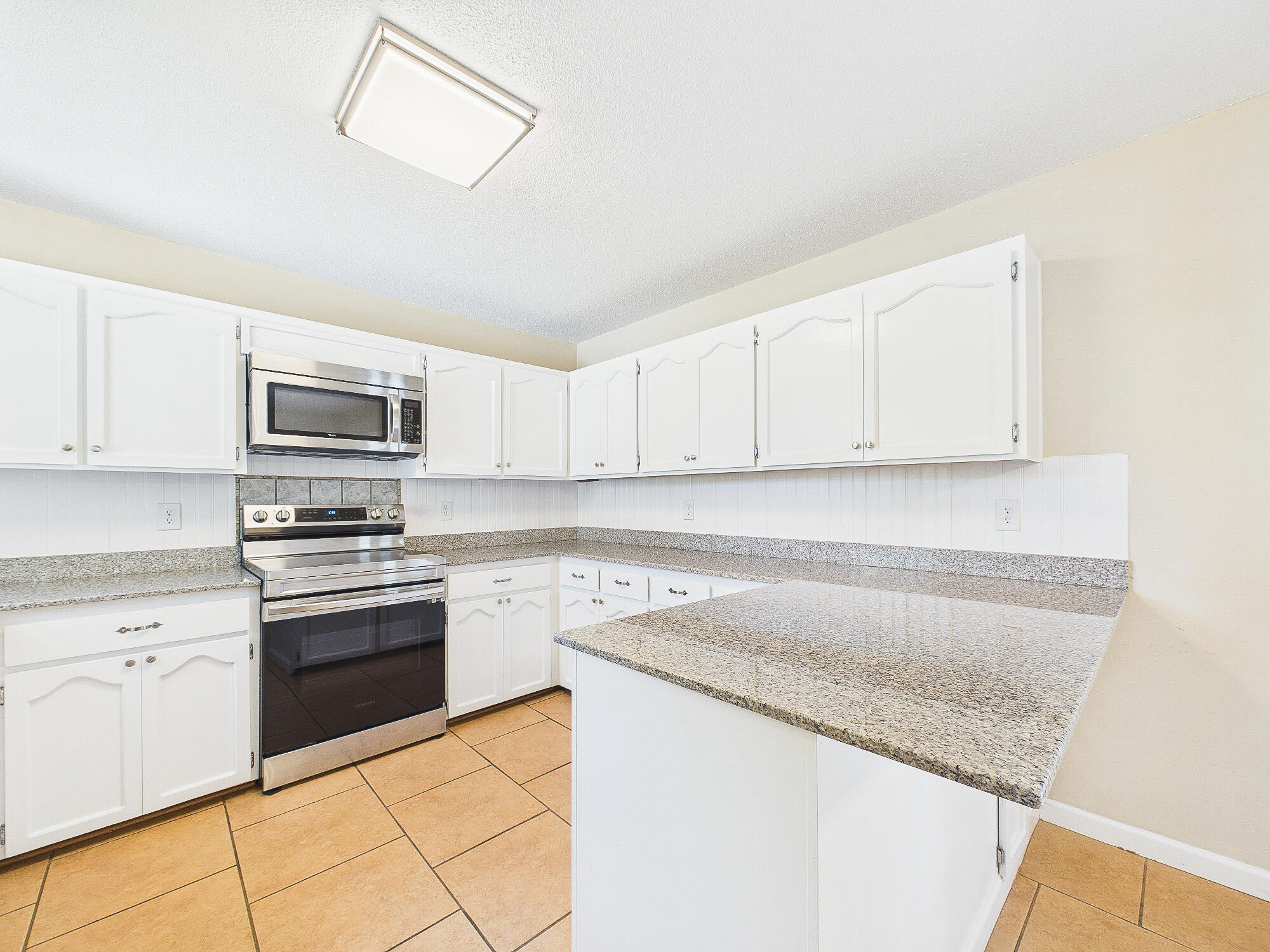 3284 Fairview Avenue Crestview, FL 32539 - Photo 13 of 32 Kitchen