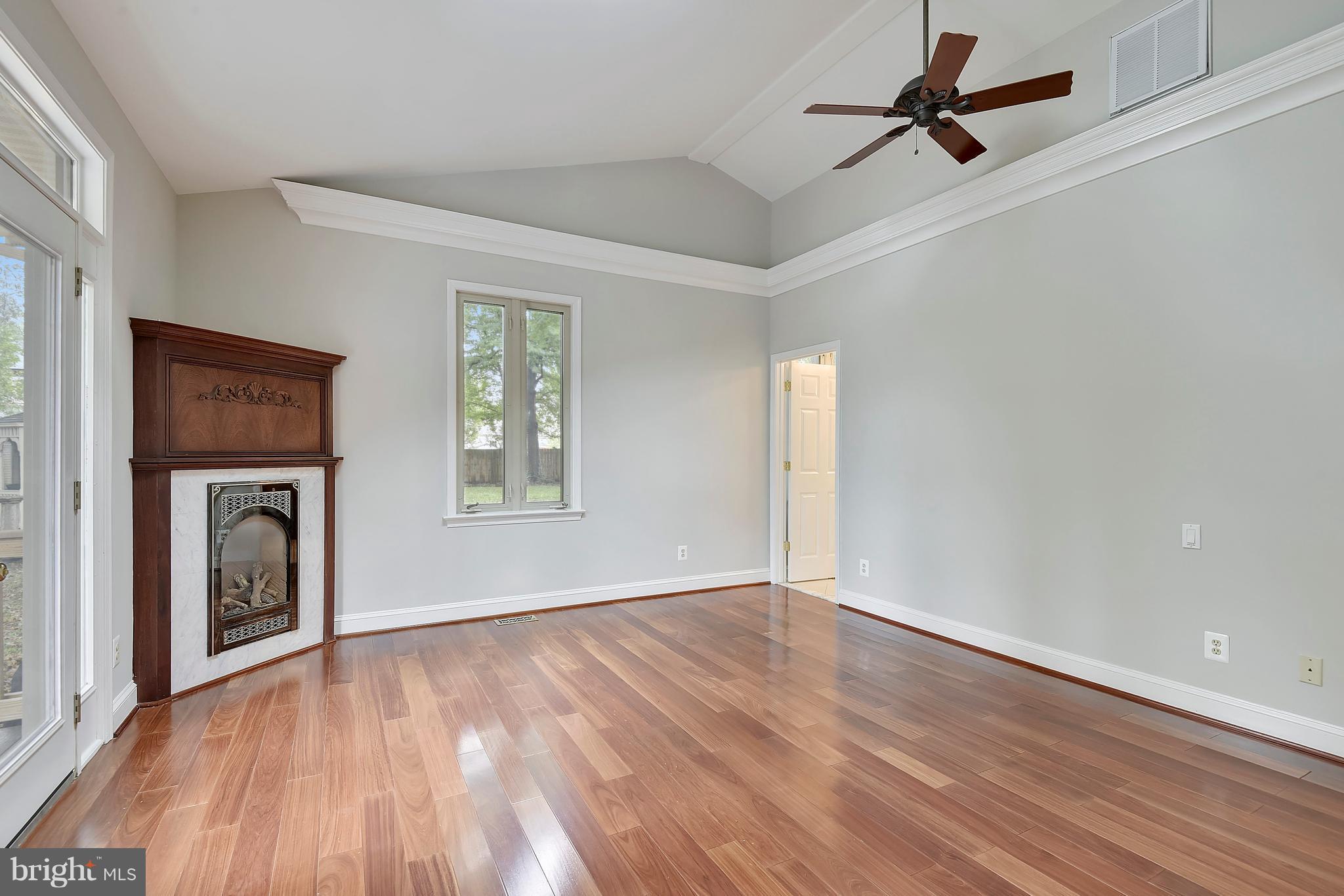 8915 Fort Hunt Road Alexandria, VA 22308 - Photo 16 of 30 Master Bedroom