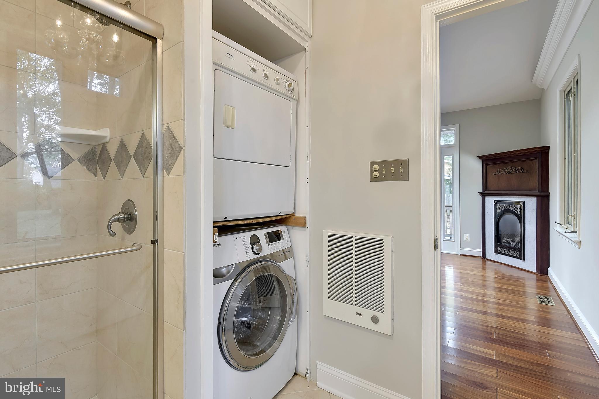 8915 Fort Hunt Road Alexandria, VA 22308 - Photo 18 of 30 Laundry Area