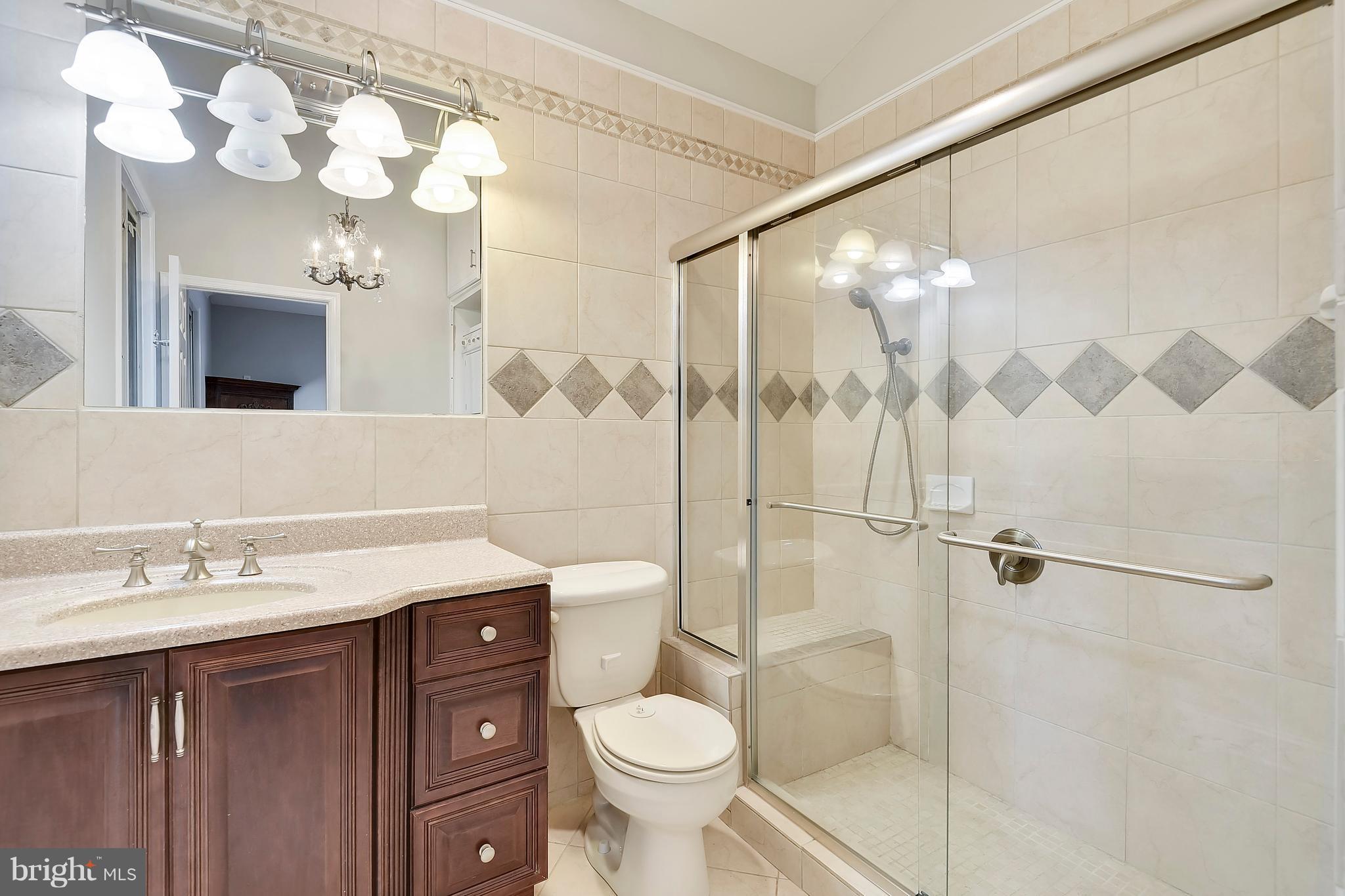 8915 Fort Hunt Road Alexandria, VA 22308 - Photo 19 of 30 Master Bath