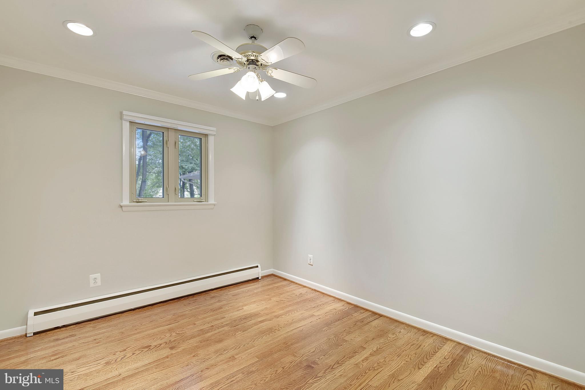 8915 Fort Hunt Road Alexandria, VA 22308 - Photo 21 of 30 Bedroom 2