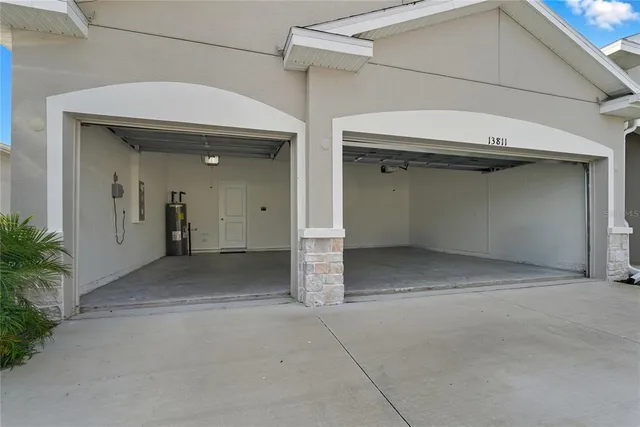 $2,700 | 13811 Whiskey Daisy Drive, Dade City, FL 33525