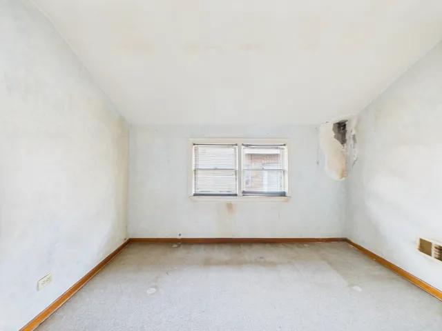 $199,900 | 4628 1st Avenue, Lyons, IL 60534