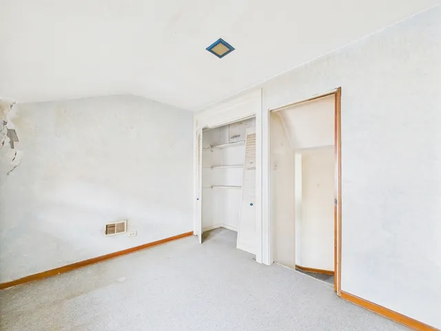 $199,900 | 4628 1st Avenue, Lyons, IL 60534