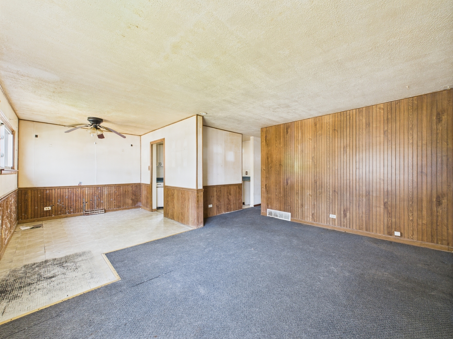 4628 1st Avenue Lyons, IL 60534 - Photo 5 of 22