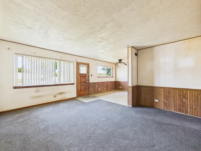 $199,900 | 4628 1st Avenue, Lyons, IL 60534