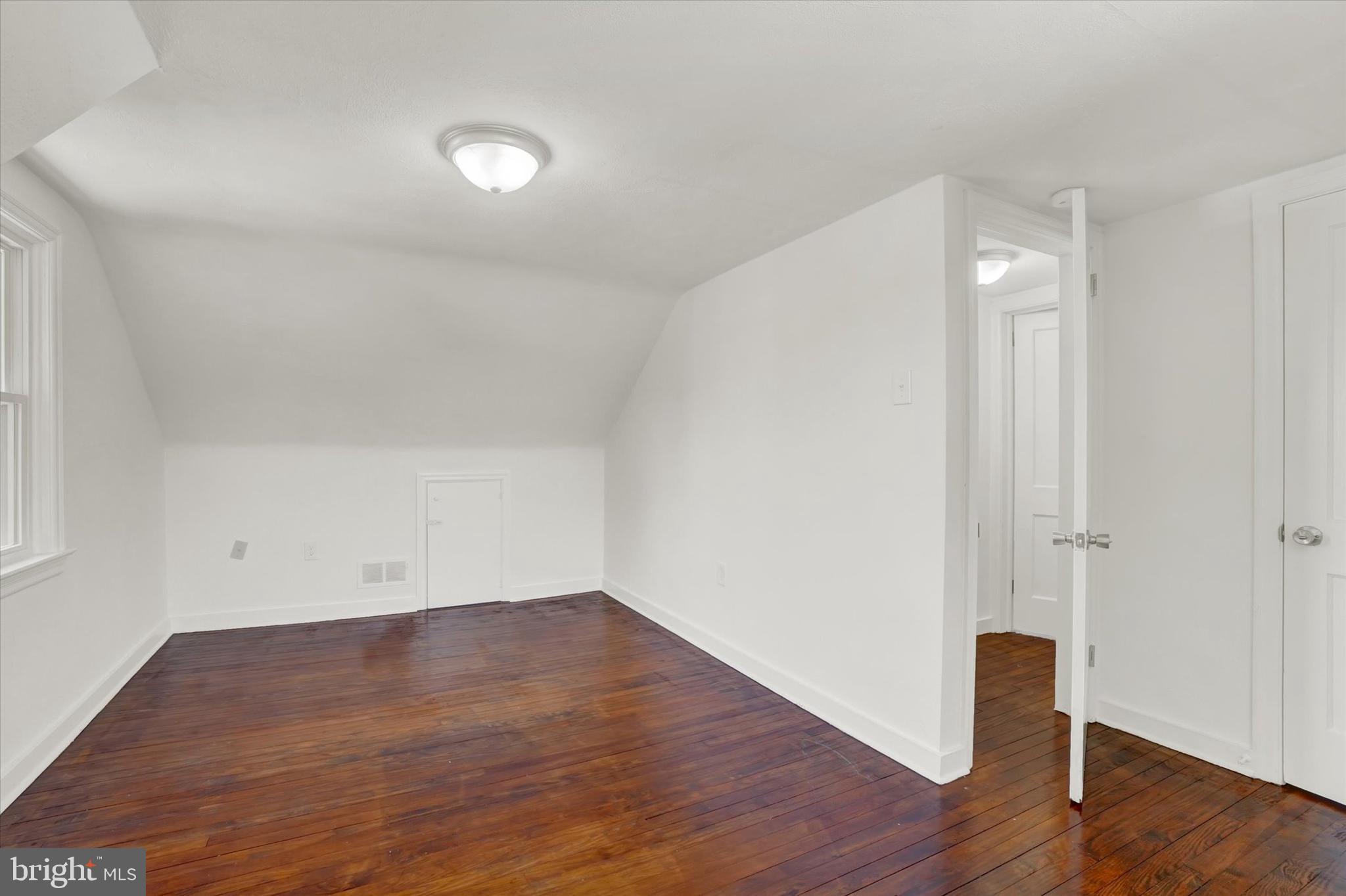 304 Greystone Road York, PA 17402 - Photo 17 of 28 Gallery Image 17