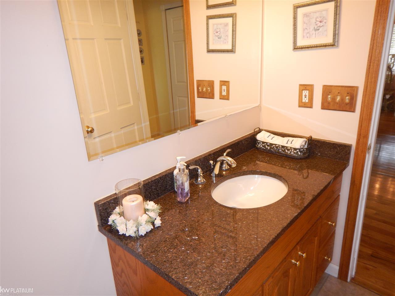 9378 North River Road Algonac, MI 48001 - Photo 34 of 45 Gallery Image 34