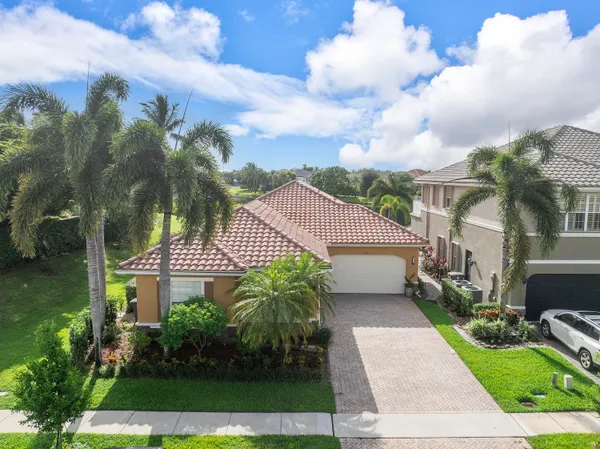 $815,000 | 9556 Cobblestone Creek Drive, Boynton Beach, FL 33472