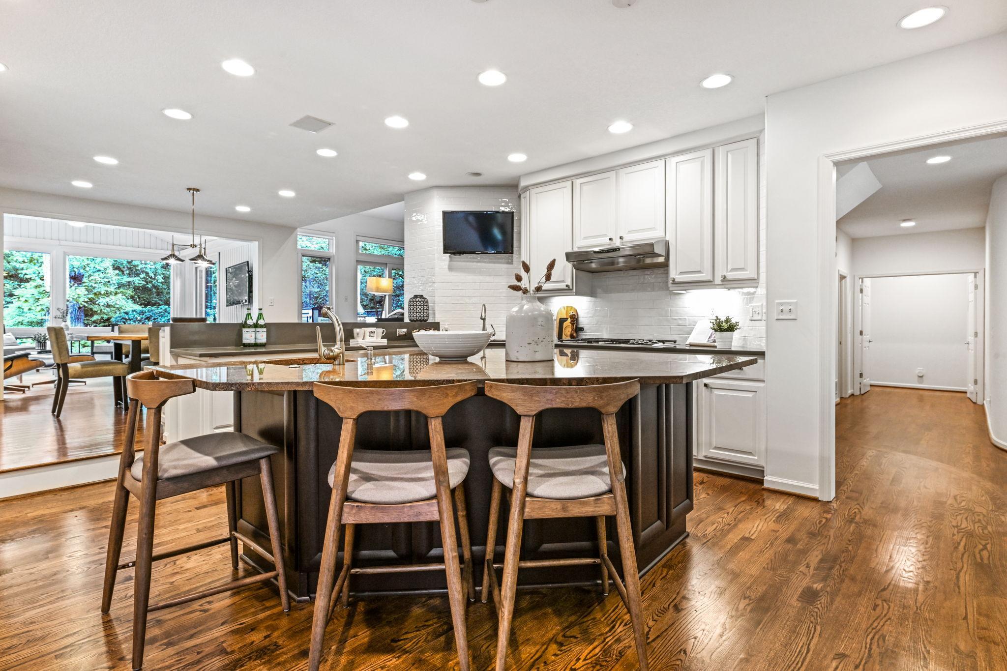 4541 Meadow Road Edina, MN 55424 - Photo 18 of 62 Gallery Image 18