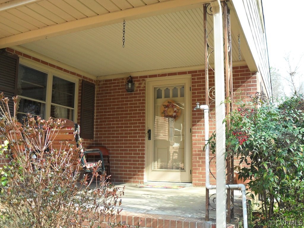 11225 Brook Spring Road Mechanicsville, VA 23116 - Photo 3 of 27 Gallery Image 3