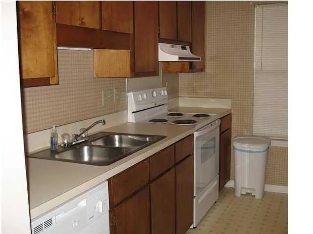 $1,350 | 4749 Linfield Lane, North Charleston, SC 29418