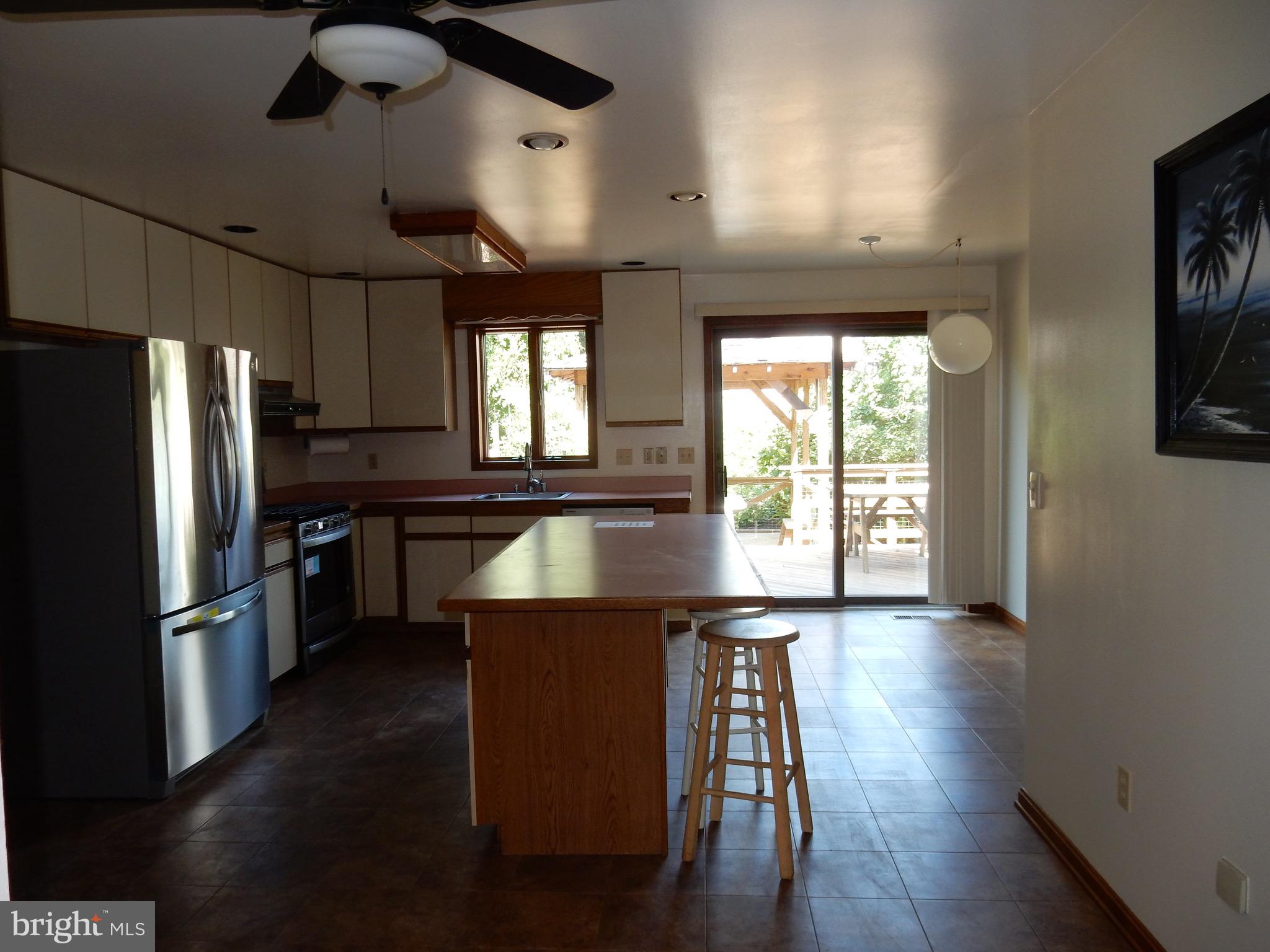 4527 Ridge Road Baltimore, MD 21236 - Photo 3 of 21 Kitchen