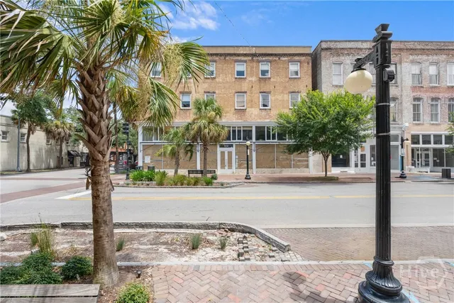 $479,999 | 310 West Broughton Street, Unit 2012, Savannah, GA 31401