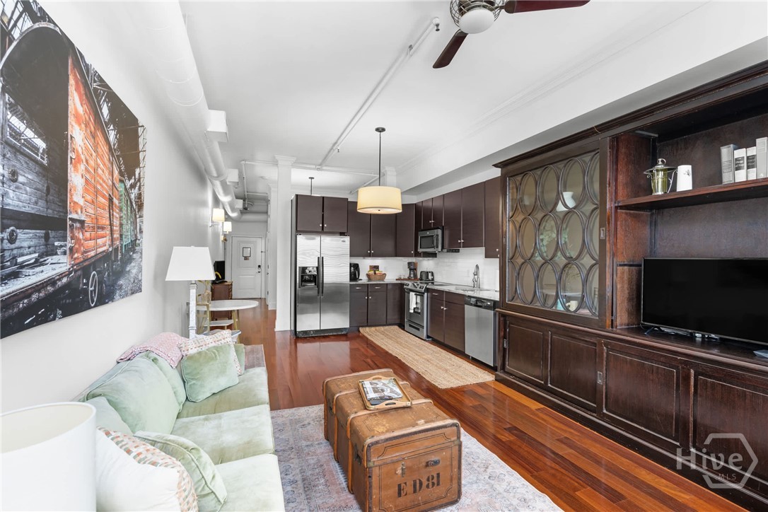 310 West Broughton Street, Unit 2012 Savannah, GA 31401 - Photo 4 of 15