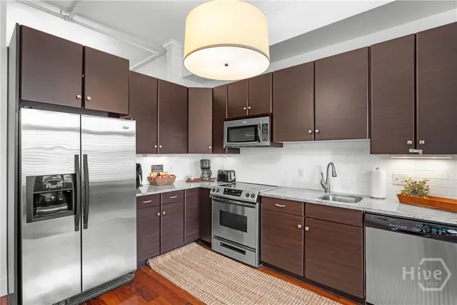 $479,999 | 310 West Broughton Street, Unit 2012, Savannah, GA 31401