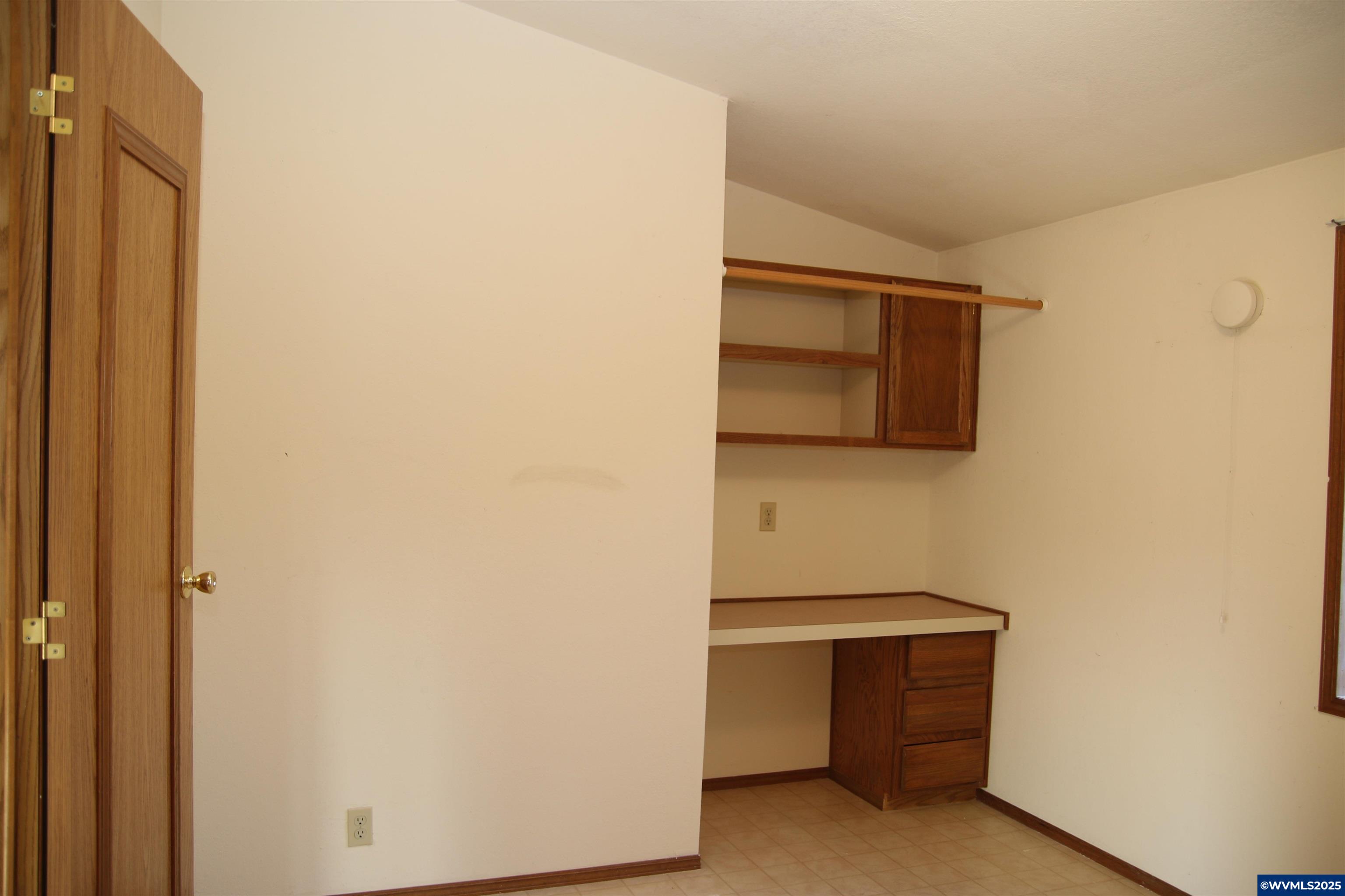 872 Northwest North Albany Road Albany, OR 97321 - Photo 10 of 22