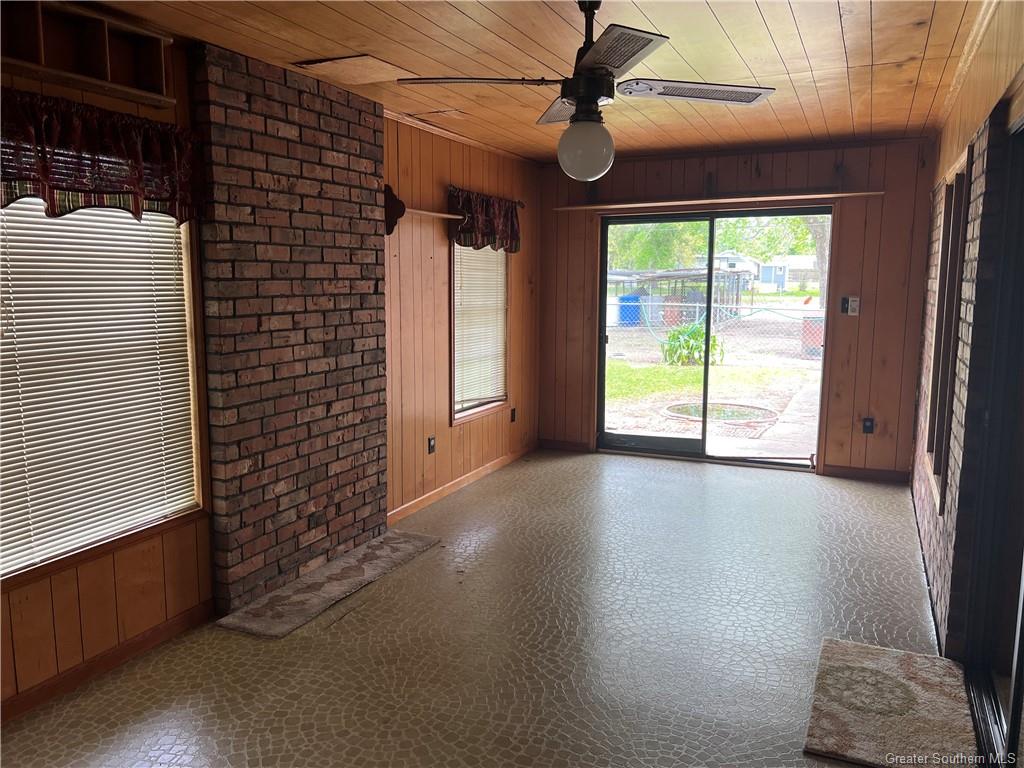 621 Topsy Road Lake Charles, LA 70607 - Photo 4 of 11
