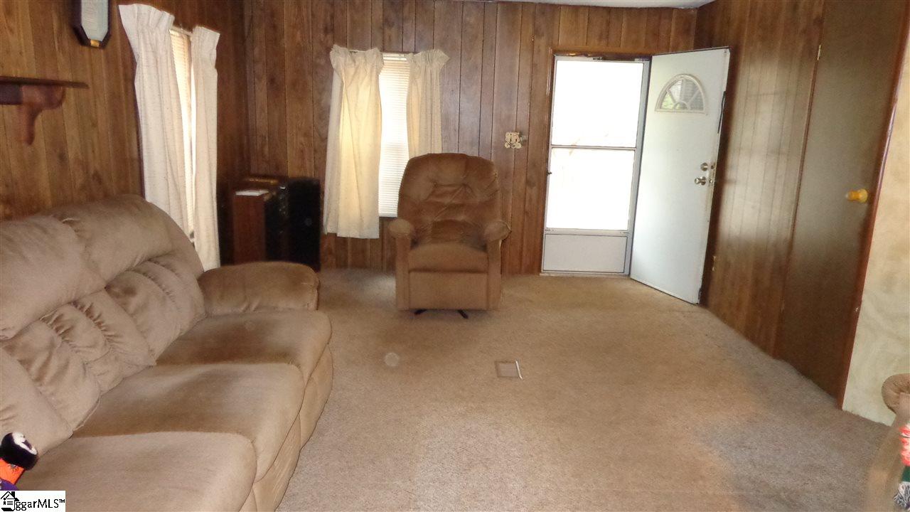 109 Hart Cut Road Marietta, SC 29661 - Photo 3 of 18