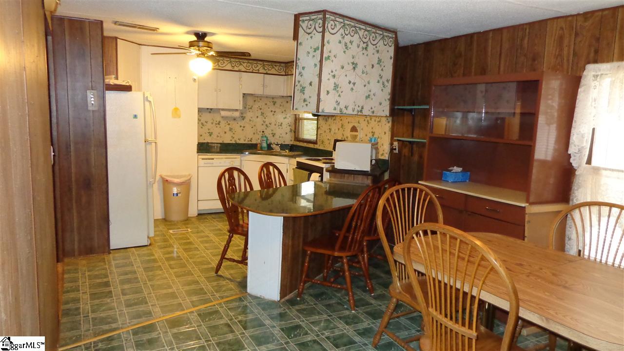 109 Hart Cut Road Marietta, SC 29661 - Photo 6 of 18