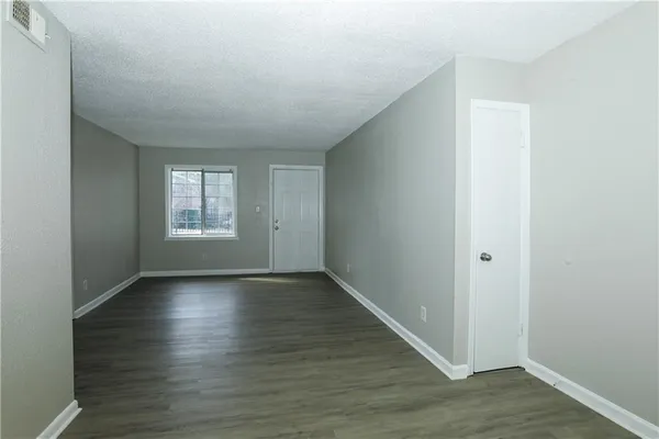 $1,100 | 2065 Alison Court Southwest, Unit 6, Atlanta, GA 30311