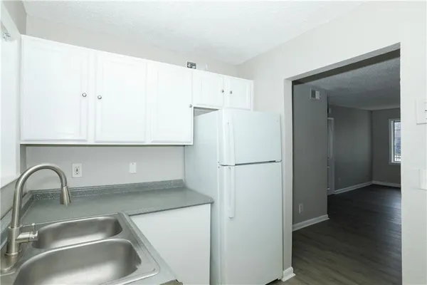 $1,100 | 2065 Alison Court Southwest, Unit 6, Atlanta, GA 30311