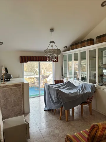 $4,300 | 14 Nagle Lane, Central Islip, NY 11722