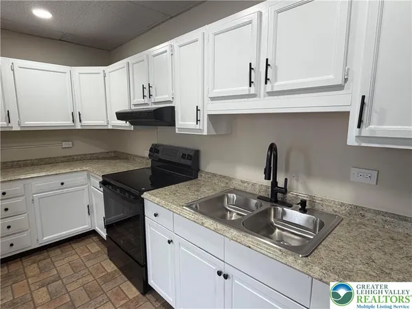 $234,900 | 502 West Wyoming Street, Allentown, PA 18103
