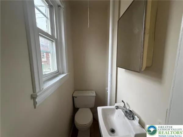 $234,900 | 502 West Wyoming Street, Allentown, PA 18103