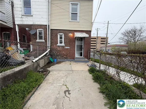 $234,900 | 502 West Wyoming Street, Allentown, PA 18103