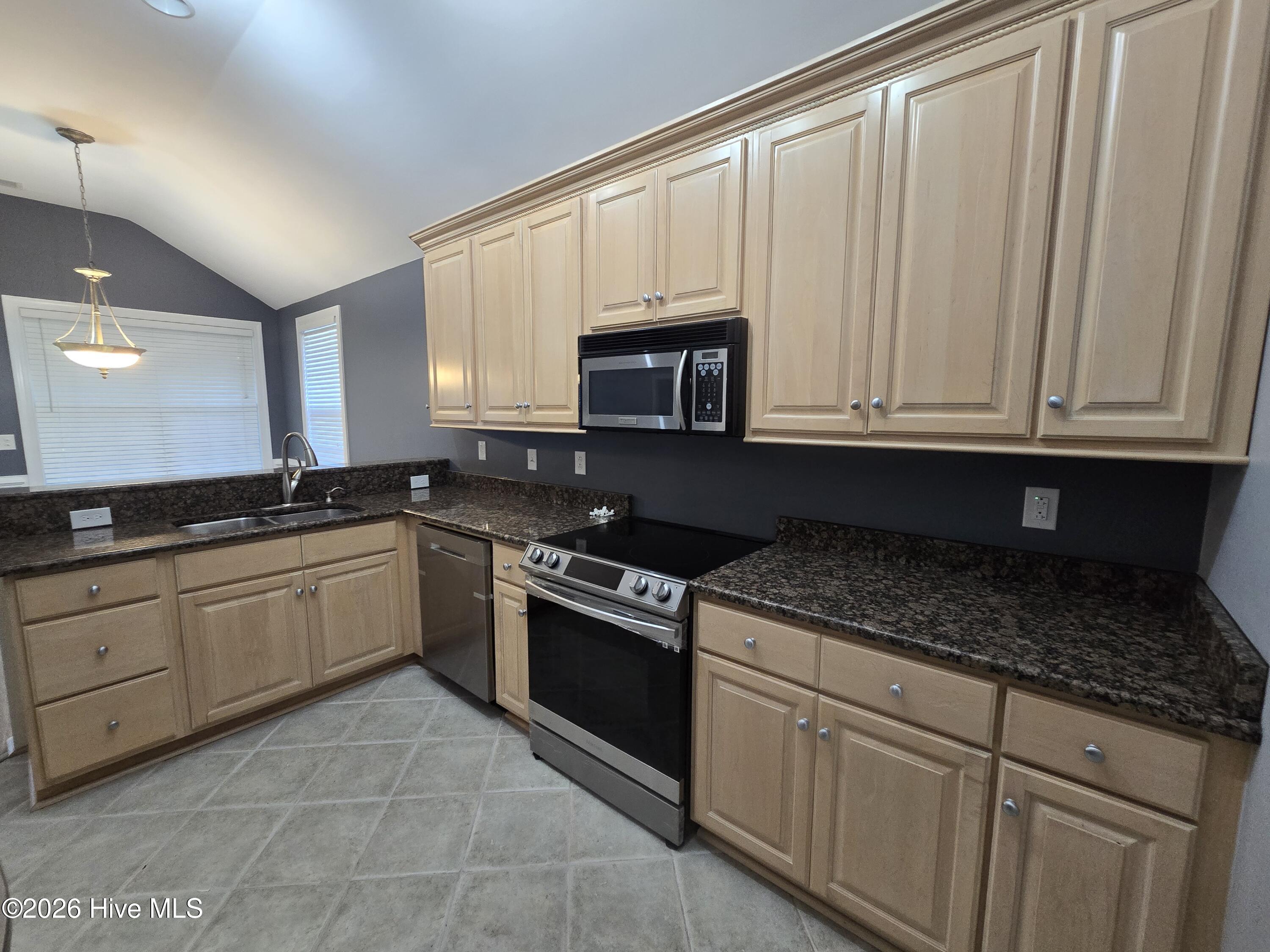 51 Castle Bay Drive Hampstead, NC 28443 - Photo 12 of 50 20260403_184556