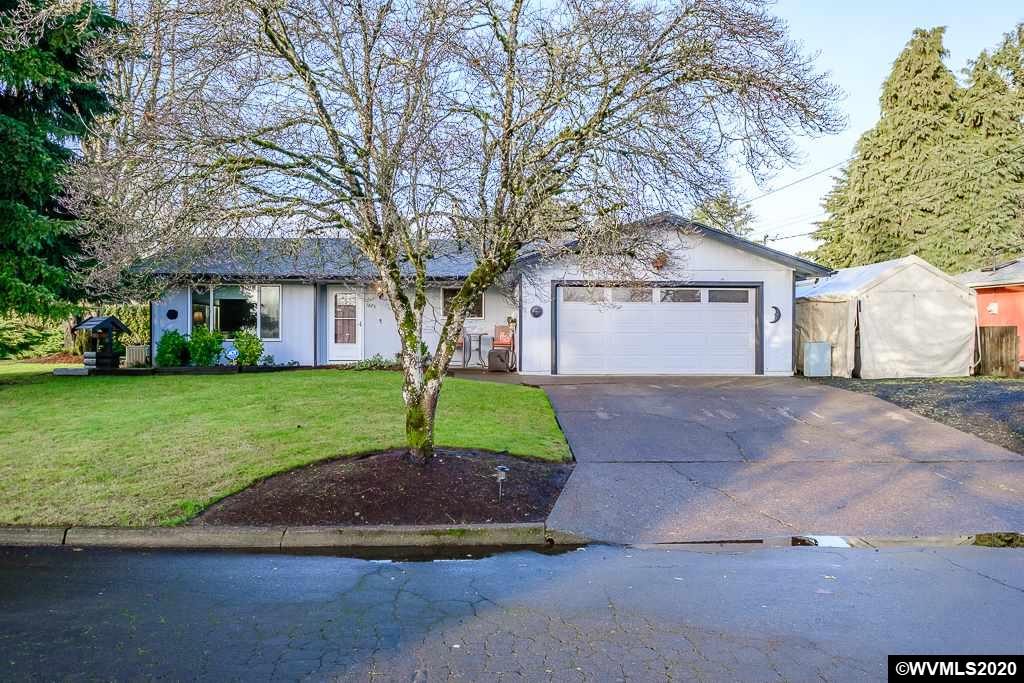 1675 Northeast Mayview Drive Albany, OR 97321 - Photo 2 of 41