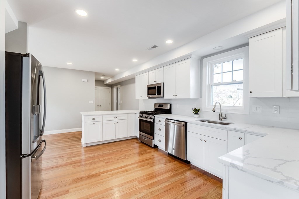11 Burditt Road North Reading, MA 01864 - Photo 3 of 42 Gallery Image 3
