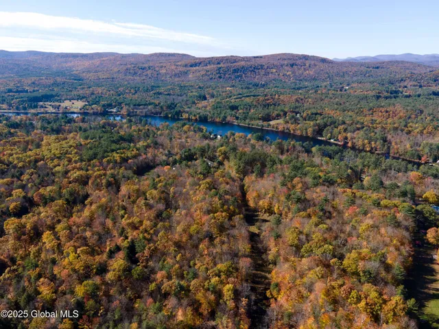 $175,000 | L18 East River Drive, Lake Luzerne, NY 12846