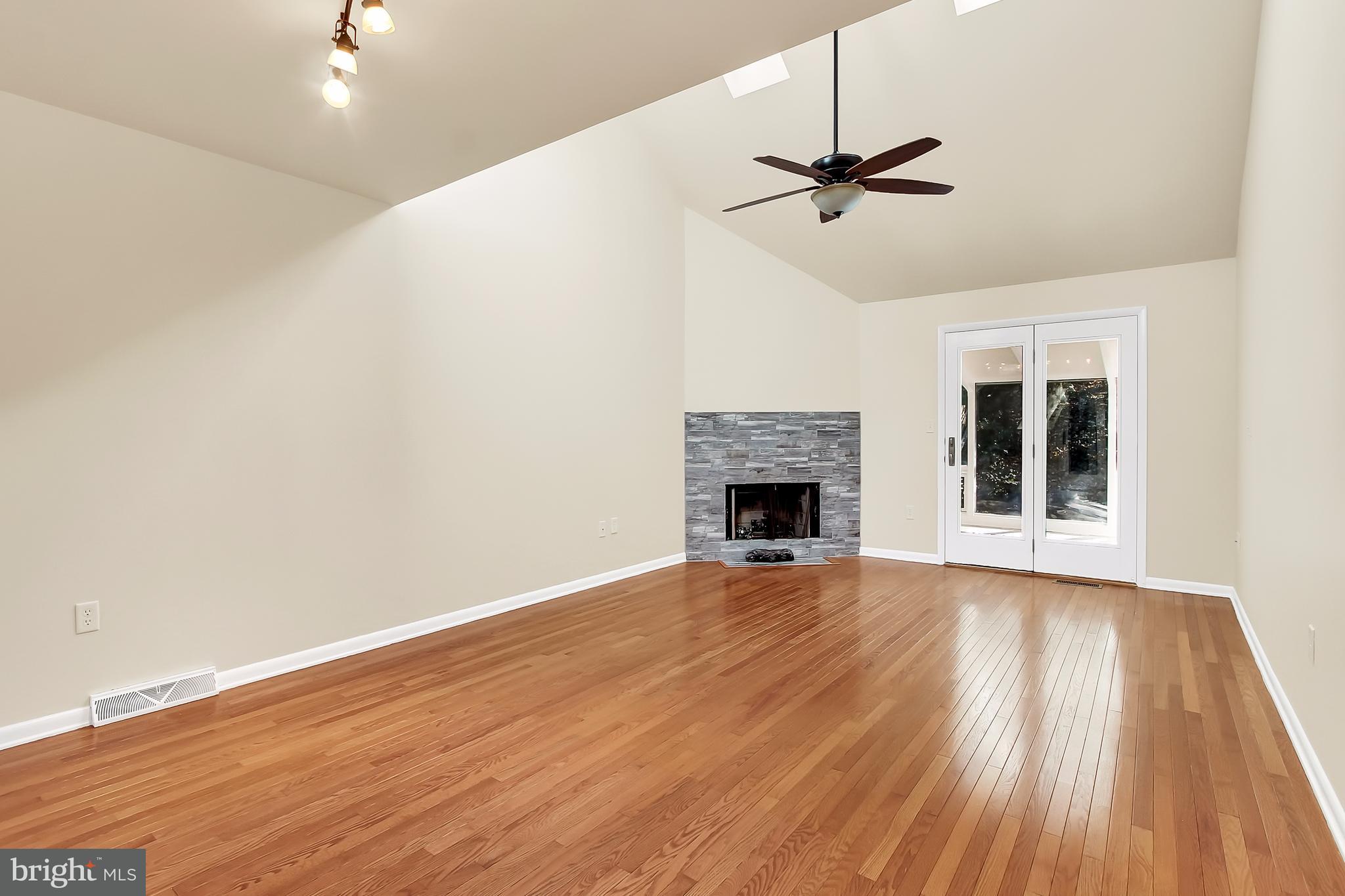 390 Greenleaf Road York, PA 17406 - Photo 3 of 23 Gallery Image 3