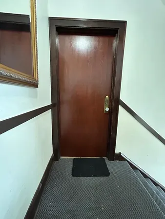 $2,300 | 6332 North Francisco Avenue, Unit 2, Chicago, IL 60659