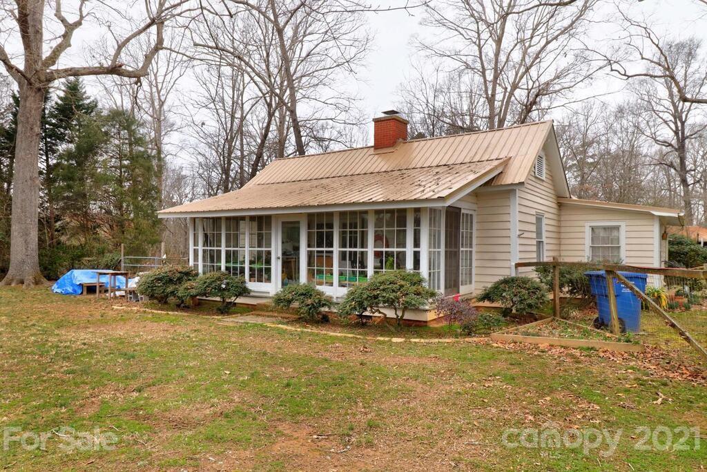 517 Old Pageland Monroe Road Monroe, NC 28112 - Photo 31 of 48 a front view of house with outdoor seating