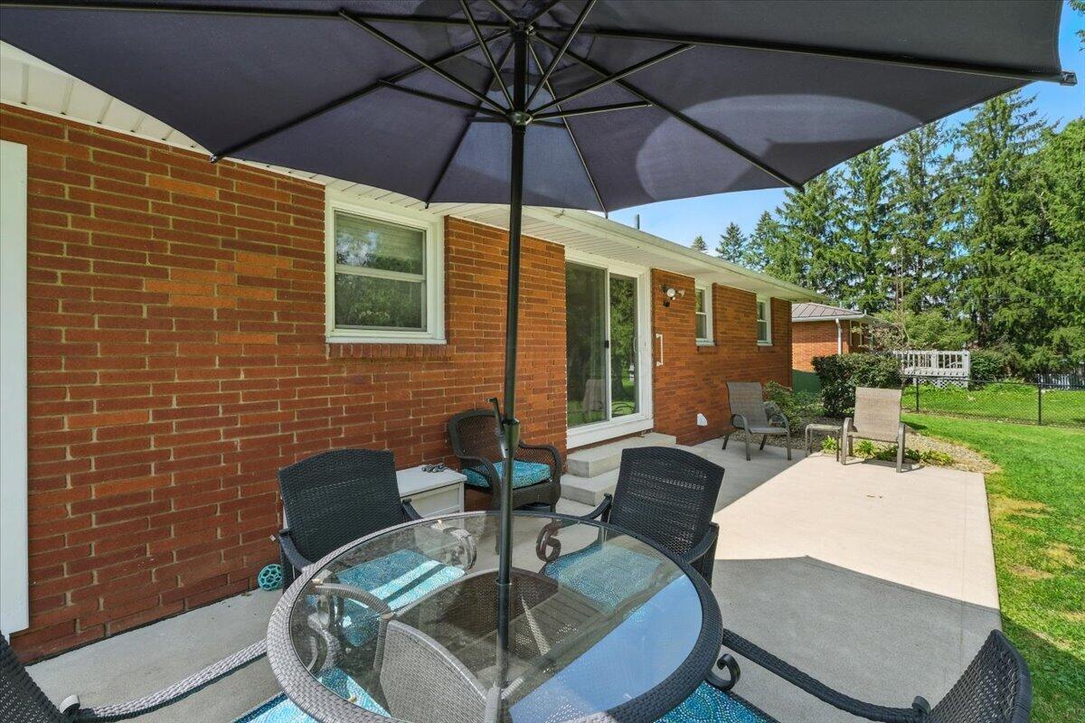 1150 Delwood Road Mansfield, OH 44905 - Photo 33 of 40 Patio