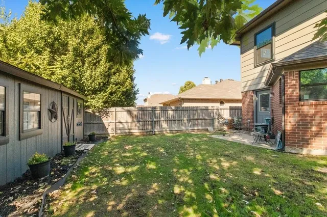 $425,000 | 716 Glenview Drive, Mansfield, TX 76063