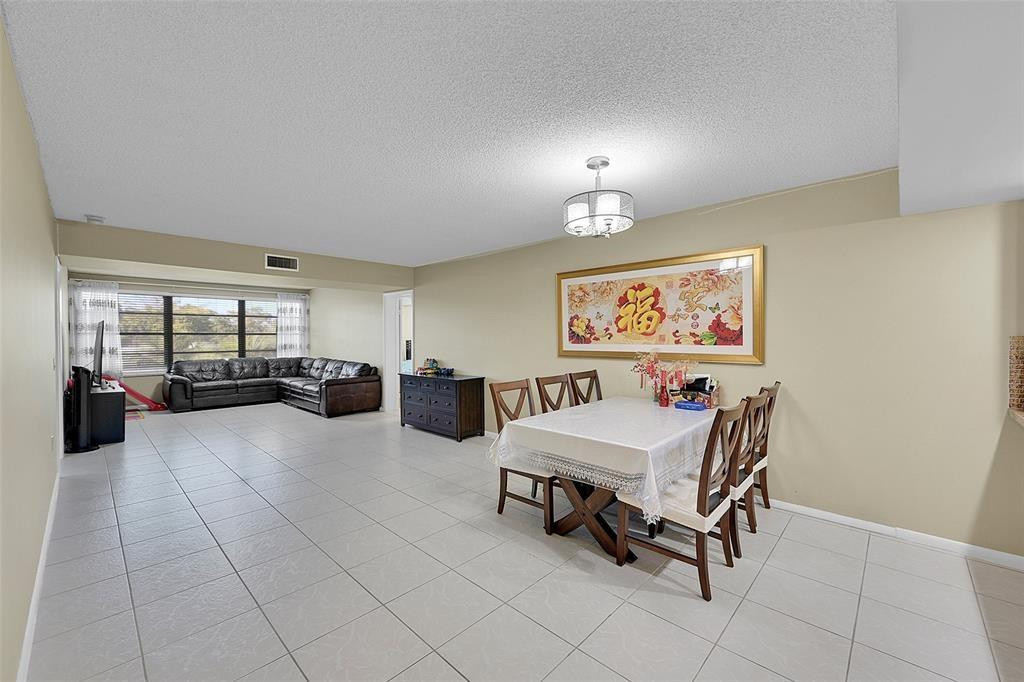 6109 Balboa Circle, Unit 305 Boca Raton, FL 33433 - Photo 10 of 22 Photo 10