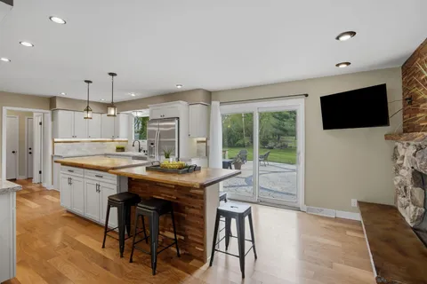 $549,900 | 3941 South Brook Road, Caledonia, WI 53126