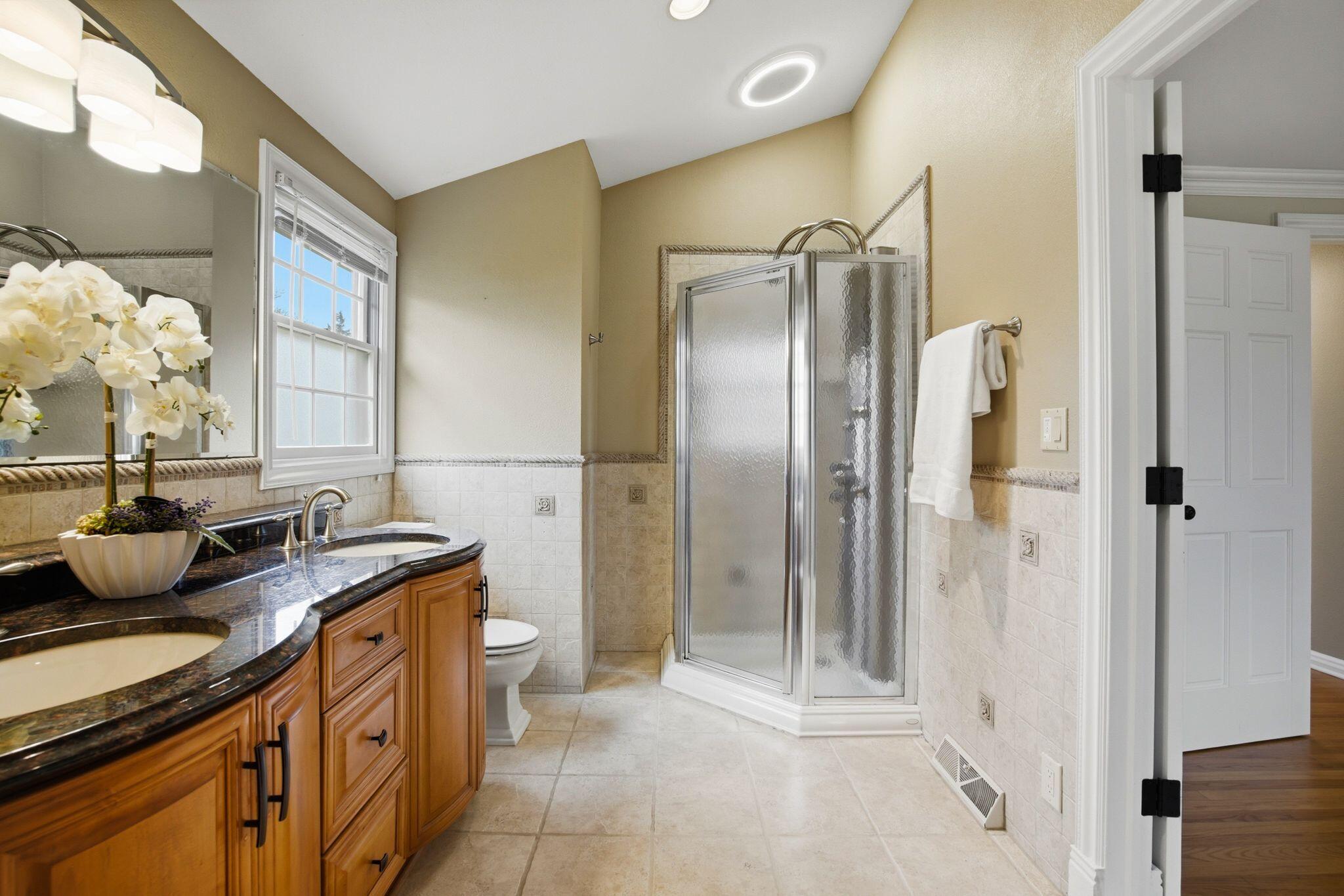 3941 South Brook Road Caledonia, WI 53126 - Photo 20 of 50 Primary En-Suite