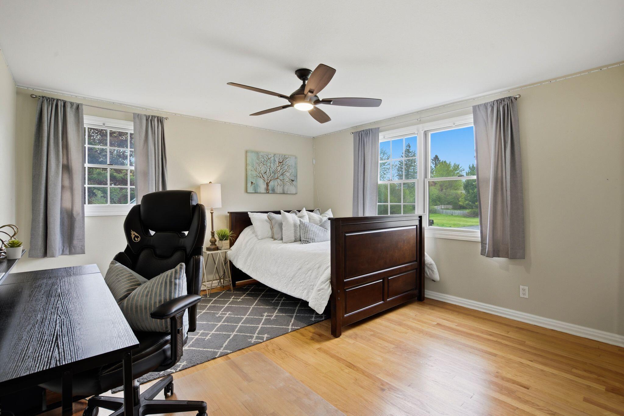 3941 South Brook Road Caledonia, WI 53126 - Photo 22 of 50 Bedroom 2 - Upper
